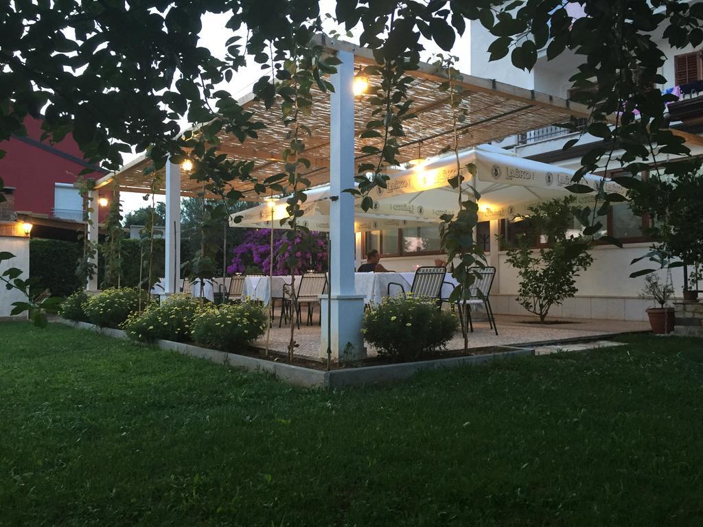 Vera Bed And Breakfast Valizza Esterno foto